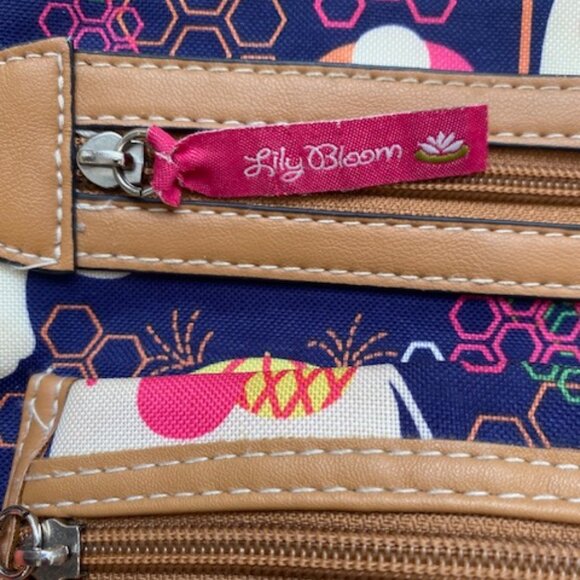 Lily Bloom cross body Purse - Picture 3 of 7